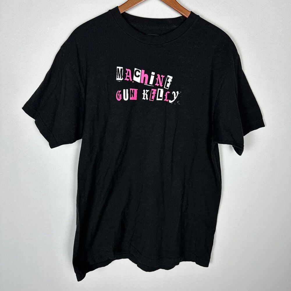 Machine Gun Kelly Black Pink Graphic Tee Adult size‎ Large Short Sleeve Cotton
